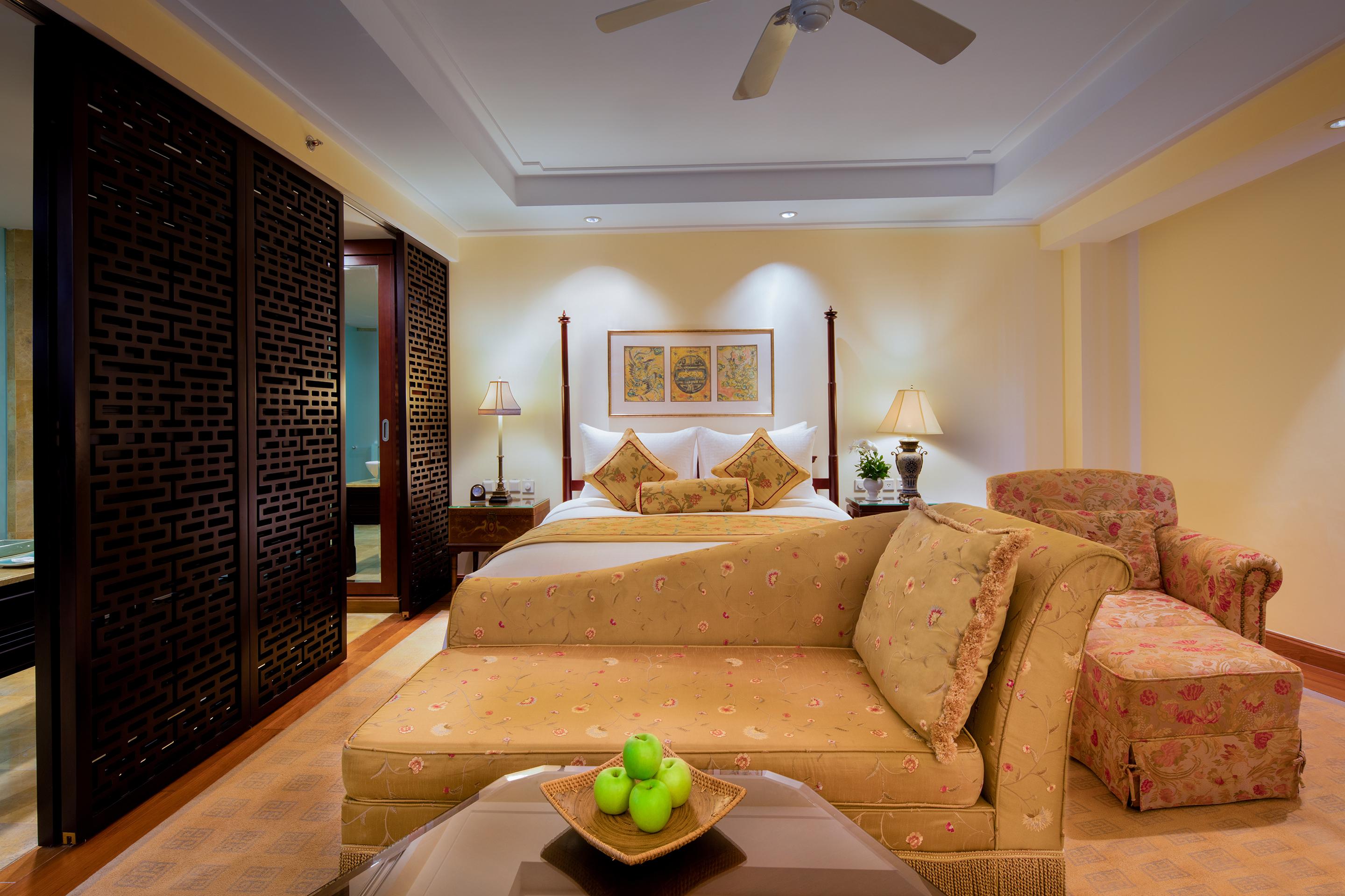 Indochine Palace Hue Exterior photo